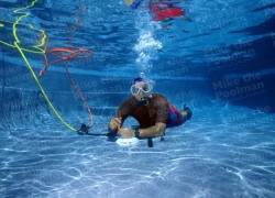 Underwater pool repair